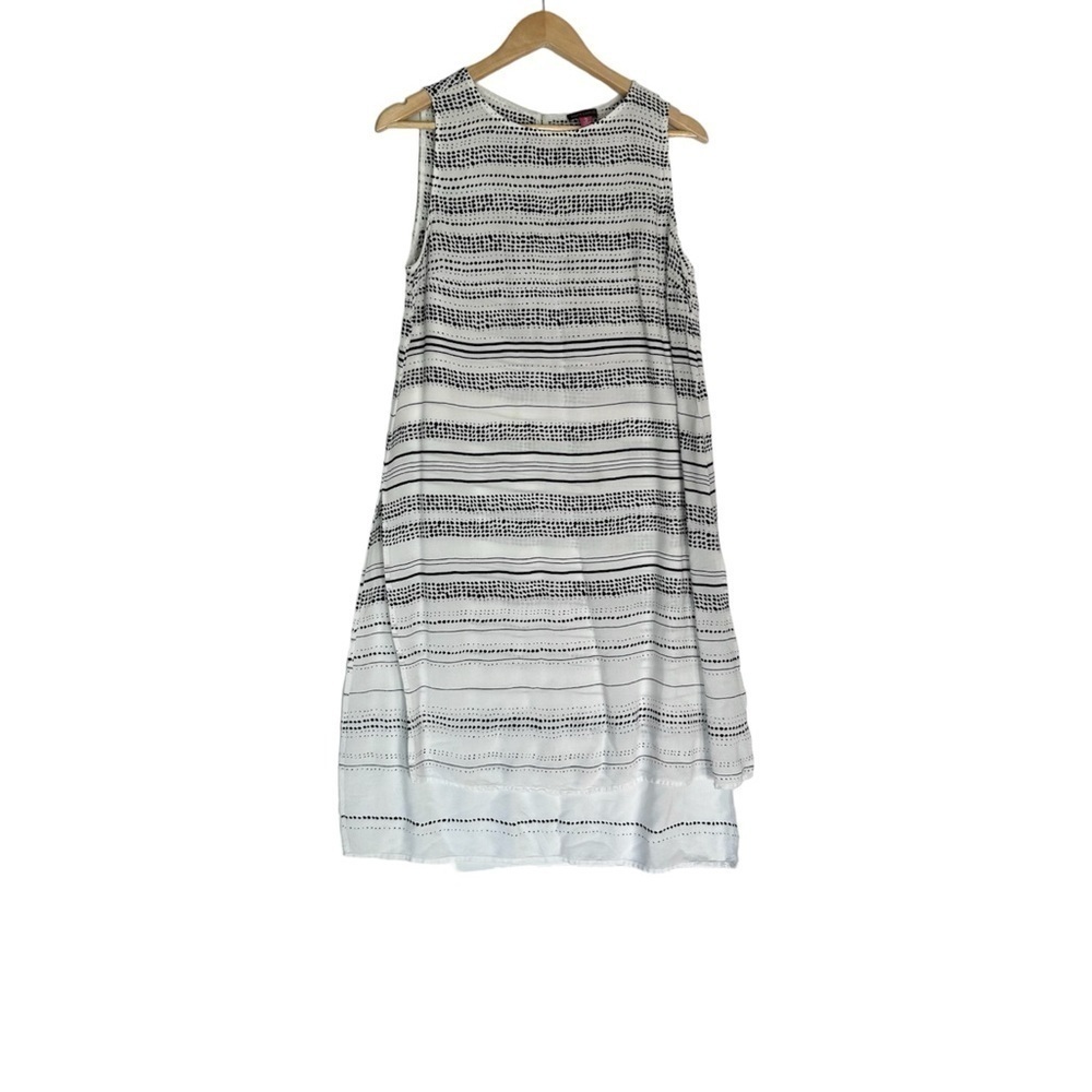 Vince Camuto  midi dress pattern lines black dots